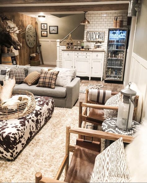 Fall Cabin, Pinterest House, Basement Ideas Finished, Basement Ideas On A Budget, Dream Basement, Rustic Basement, Basement Remodel Diy, Basement Reno, Basement Living Rooms