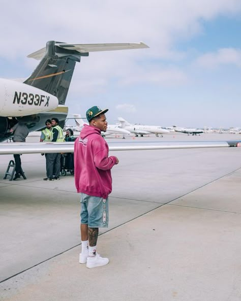 Devin Haney on Instagram: "Young OG in the game… 😤 #TheDream" Devin Haney, Men Fashion Streetwear, Summer Drip, Drip Ideas, Kanye West Outfits, Trip Fits, Selfies Ideas, Boxing Images, Black Outfit Men