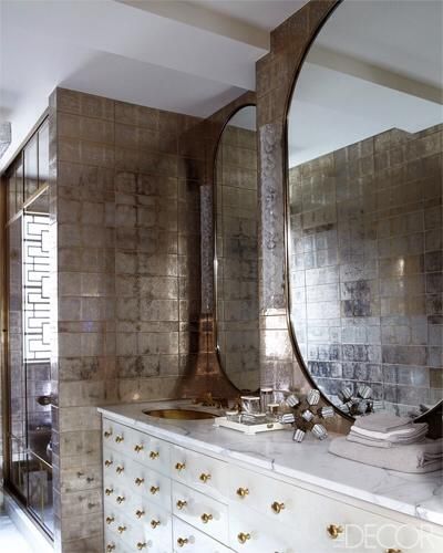 Celebrity Houses Interior, Celebrity Bathrooms, West Village Apartment, Bathroom Gallery, Inspiration Bathroom, Manhattan Apartment, New York City Apartment, Cameron Diaz, New York Apartment