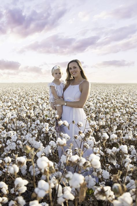 south texas cotton field family pictures Family Photos In Cotton Field, Family Pictures In Cotton Field, Family Photos Cotton Field, Cottonfield Family Pictures, Cotton Family Pictures, Family Cotton Field Pictures, Cotton Field Photoshoot Family, Cotton Field Family Pictures Outfits, Cotton Field Family Pictures