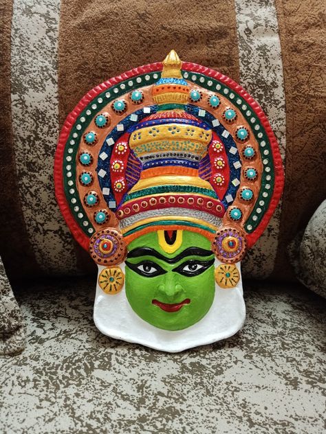 An intricate form of story telling from Kerala.Hand painted clay model.#kathakali#painting Theyyam Art, Kathakali Painting, Kathakali Face, Bottle Paintings, Messy Mind, Doodle Art Posters, Simple Paintings, Peacock Crafts, Canvas Art Painting Abstract