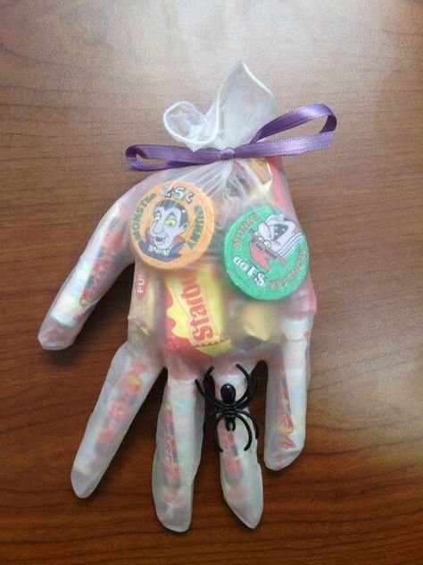 Wound Care Marketing Ideas, Entrepeneursdag Idees, Halloween Gift Ideas For Coworkers, Medical Assistant Week Gift Ideas, Lab Week Ideas, Lab Week Gifts, Halloween Gifts For Coworkers, Best Gifts For Doctors, Gifts Coworkers