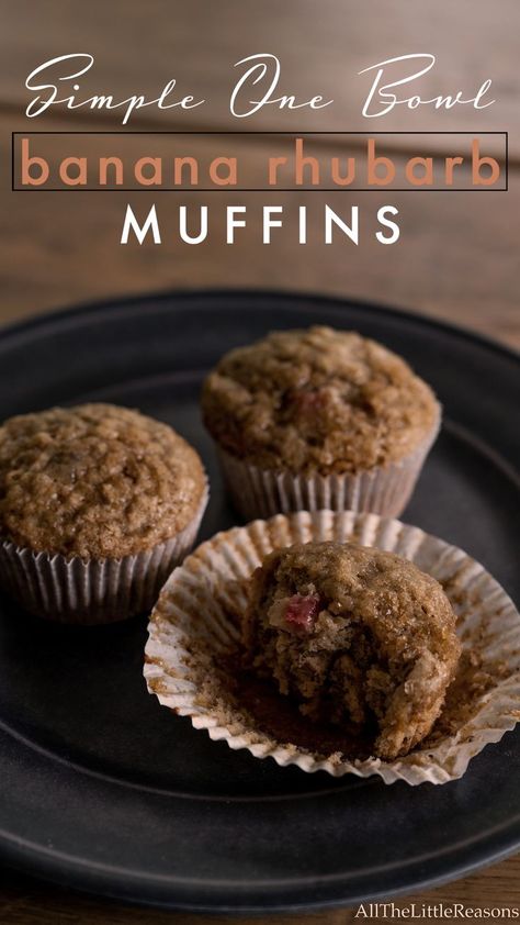 Banana Rhubarb Muffins, Homemade Breakfast Ideas, Banana Rhubarb, Healthy Rhubarb Recipes, Homemade Breakfast Recipes, Rhubarb Muffins, Recipe For One, Plant Based Snacks, Rhubarb Recipes