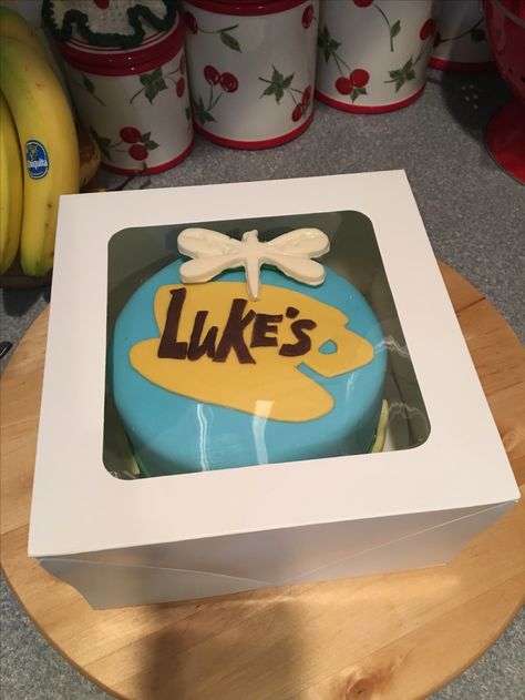 @nauticalichic Gilmore Girls birthday cake for @maddyanderson23 Gilmore Girls Birthday, Gilmore Party Ideas, Gilmore Girls Party, Plum Cake Recipe, Emoji Cake, New Birthday Cake, Girl Bday Party, Birthday Party For Teens, Plum Cake