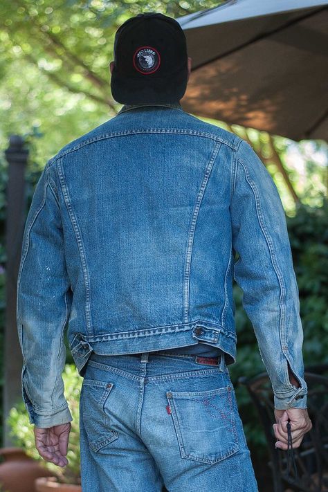 Sugar Cane Okinawa jeans, 70's era Levis trucker jacket Levis Jacket Outfit, 501 Outfit, Jean Jacket Outfits Men, Levis Trucker Jacket, Denim Outfit Men, Trucker Jacket Men, 70s Jacket, Cowboy Pants, Mens Vest Fashion