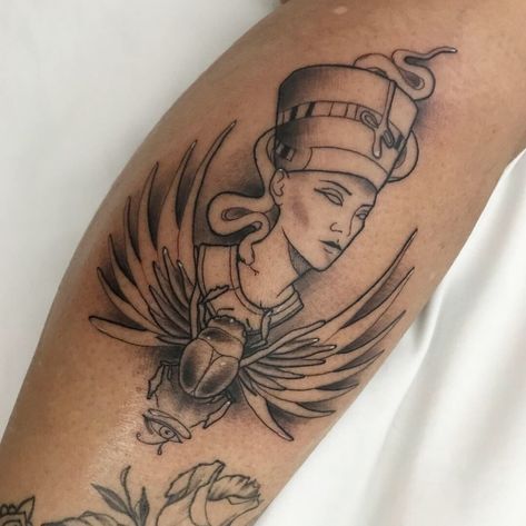 Nefrititi Tattoo, Cleopatra Tattoo, Nefertiti Tattoo, Ankh Tattoo, 12 Tattoos, Egyptian Tattoo Sleeve, Tattoo Shading, Egypt Tattoo, Dragon Sleeve Tattoos