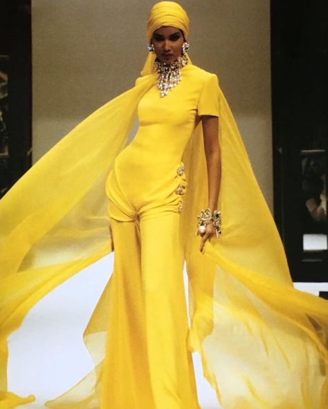 Mariette V on Instagram: “💛 Erik Mortensen for Jean-Louis Scherrer, Joyce Paris March/April 1993 #erikmortensen #jeanlouisscherrer #joyceparis #90sfashion” Jean Louis Scherrer, Dorothy Dandridge, Runway Gowns, 20th Century Fashion, Gala Dresses, Content Creators, Marilyn Monroe, Couture Fashion, 90s Fashion