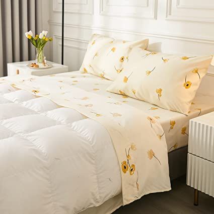 Merryword Full Sheet Set Yellow Floral Sheets Ultra Soft Lucky Clover Yellow Flower Design Bed Sheets Deep Pocket Fitted Sheet& Flat Sheet& Pillowcases 100% Microfiber 4 Pieces (Full, Yellow) Yellow Bed Sheets, Full Bed Sheets, Floral Sheets, Geometric Bedding, Queen Bed Sheets, King Bed Sheets, Design Bed, Yellow Bedding, Floral Bedding