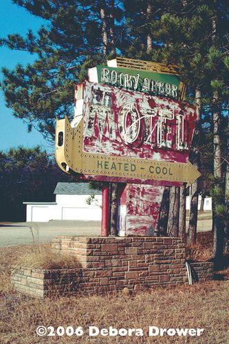 motels old wisconsin dells | Rocky Arbor Motel Wisconsin Dells WI Motel Signs, Vintage Motel, Apocalypse Aesthetic, Building Signs, Ghost Signs, Vintage Neon Signs, Wisconsin Dells, American Gothic, Southern Gothic