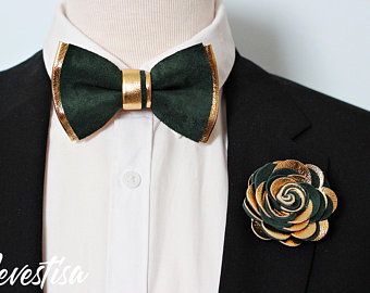 Gold and emerald green bowties | Etsy Green And Gold Tuxedo, Green Boutonniere, Flower Combinations, Burgundy Bow Tie, Bow Tie For Men, Groomsmen Gift Set, Leather Bow Tie, Groomsmen Bowtie