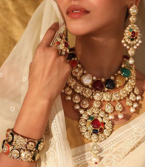 Navaratna Jewellery, Bridal Jewelry Sets Brides, Kundan Jewellery Bridal, Choker Necklace Designs, Jewellery Bridal, Blue Gemstone Rings, Indie Jewelry, Pakistani Bridal Dresses, Pakistani Bridal