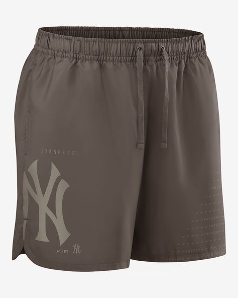 New York Yankees Statement Men's Nike MLB Shorts. Nike.com Statement Shorts, Brown Style, Shorts Nike, Nike Shorts, Brown Fashion, Staple Pieces, New York Yankees, Men's Nike, Shopping List