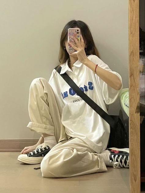 Korean Style Outfits, Boyish Outfits, Mode Kawaii, Outfit Korean, Korean Casual Outfits, Tomboy Outfits, Tomboy Style Outfits, Aesthetic Outfit, Jena