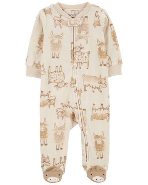 Here's an easy look to keep baby boy cute and adorable for a long day of play, sleep, and repeat. This 1-piece sleep and plays features a two way zipper for easy and quick changes! Cow Pajamas, Boy Baby Clothes, Boys Pjs, Baby Highland Cow, Baby Boy Pajamas, Mix Match Outfits, Girls Overalls, Newborn Boy Clothes