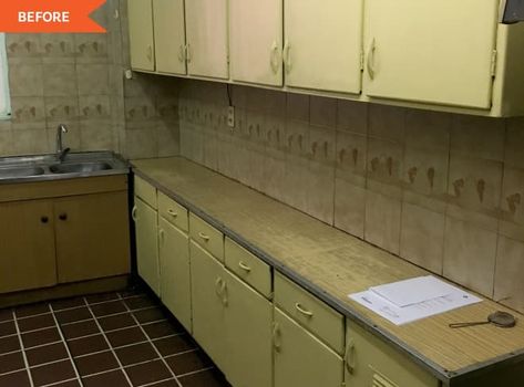 The cabinets got to stay! READ MORE... Decorating Above Kitchen Cabinets Ideas, Yellow Kitchen Designs, Apartment In Nyc, L Kitchen, Decorating Above Kitchen Cabinets, Calming Interiors, Yellow Cabinets, Brown Kitchen Cabinets, Above Kitchen Cabinets