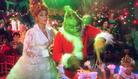 Christmas Green Outfit, The Grinch 2000, Martha May, O Grinch, Winter Ball Dresses, Christine Baranski, The Grinch Movie, Grinch Who Stole Christmas, Best Christmas Movies