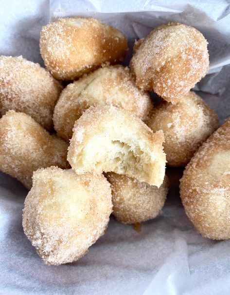 Fried Dough Air Fryer, Air Fryer Fried Dough With Pizza Dough, Pizza Dough Dessert Recipes, Recipes Using Pizza Dough, Pilsbury Pizza Dough, Air Fryer Donut Holes, Using Pizza Dough, Air Fry Donuts, Donuts Homemade