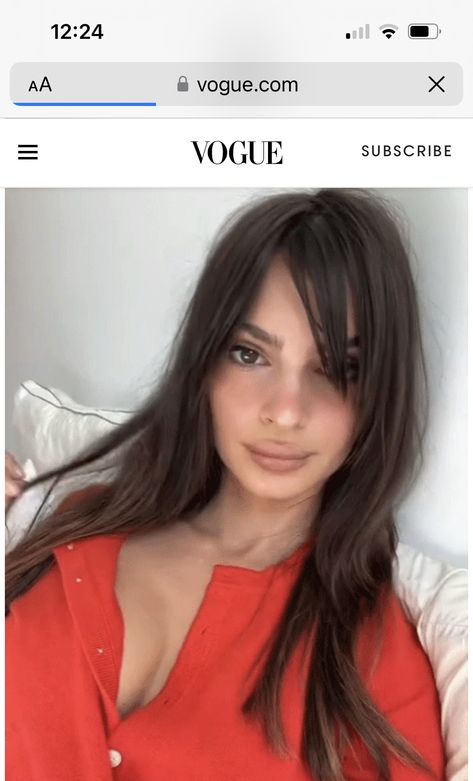 Emily Ratajkowski Hair Bangs, Emrata Bangs, Fg Style, Color Castaño, Fotos Ideas, Selfie Inspo, Hair 2024, Hair Bangs, Emily Ratajkowski