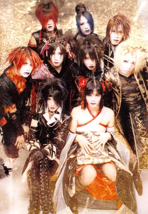 Kagrra Angura Kei Aesthetic, Japanese Fashion Trends, Visual Kei Fashion, Kei Visual, Kei Fashion, Dir En Grey, Fashion Aesthetics, Last Fm, Japanese Street Fashion