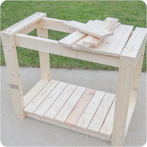 Bbq Side Table Diy, Blackstone Grill Stand Diy, Rolling Bar Cart Diy, Diy Rolling Cart, Bar Pallet, Diy Bar Cart, Bbq Table, Bookshelf Plans, Yard Furniture