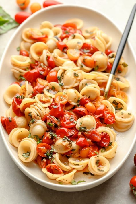 Roasted Tomato Pasta - Nora Cooks Roast Tomato Pasta, Pasta With Roasted Tomatoes, Vegan Pesto Sauce, Nora Cooks, Roasted Tomato Pasta, Tomato Pasta Recipe, Flavorful Dinner, Cherry Tomato Sauce, Cherry Tomato Pasta