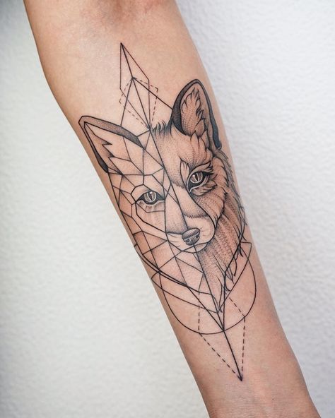 Geometric Fox Tattoo, Mistletoe Tattoo, Mandala Tattoos For Women, Geometric Animal Tattoo, Fox Tattoo Design, H Tattoo, Sketch Style Tattoos, Geometric Fox, Female Sleeve