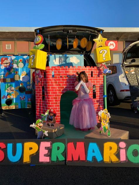 Princess Peach Trunk Or Treat, Trunk Or Treat Sedan, Bowsers Castle Trunk Or Treat, Barbie Dream House Trunk Or Treat, Mario Trunk Or Treat Ideas For Cars, Mario Brothers Trunk Or Treat, Mario Bros Trunk Or Treat, Barbie Trunk Or Treat Ideas, Barbie Trunk Or Treat