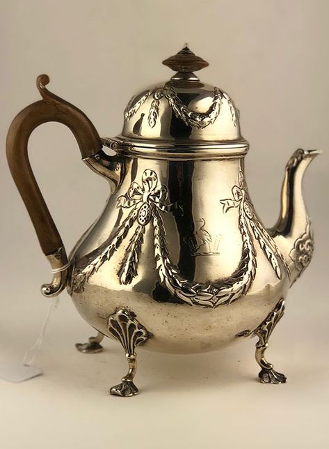 Victorian Objects, Victorian Core, Teapot Antique, Victorian Teapots, Vintage Tea Pot, Vintage Tea Kettle, Henry Holland, Ribbon Decoration, Silver Teapot