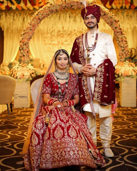 #couple #couplegoals #wedding #bride #groom #bridedress #dressess #viralbride Dulhan Dulha Pose, New Dulhan Pose, Bride Groom Photoshoot, Best Indian Wedding Dresses, Bride Groom Poses, Indian Bride Poses, Indian Bride Photography Poses, Bride Photos Poses, Indian Wedding Poses