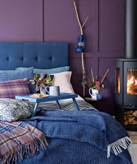 Modern Purple Bedroom, Blue Purple Bedroom, Purple And Blue Room, New Appartement, Blue And Purple Bedroom, Navy Blue Bedrooms, Purple Bedrooms, Purple Bedroom, Purple Interior