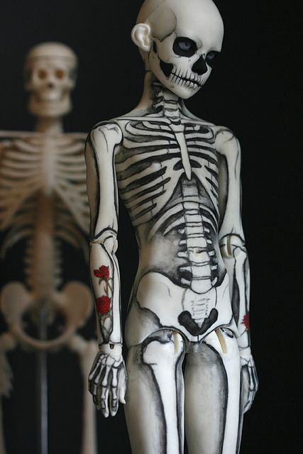 By Kat Caro skeleton boy by Kittytoes, via Flickr Boy Makeup, Skeleton Body, See Tattoo, Optical Illusion Tattoo, Mannequin Art, Fine Photography, Halloween Doll, Creepy Dolls, Body Makeup