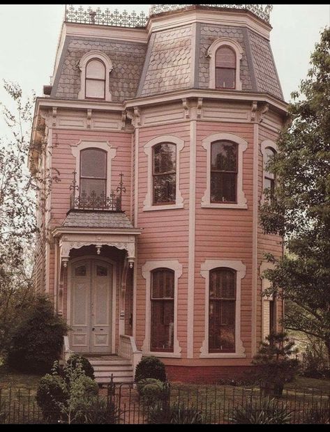 exterior of two story dusty pink victorian home Pink Victorian House, Victorian Village, Pink Victorian, Victorian Style Homes, Mansard Roof, Old Pink, Casas Coloniales, Pink House, Victorian Architecture