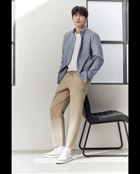 Simple Clean Outfits Men, Kdrama Male Lead Outfit, Clean Casual Outfits Men, Korean Fashion Men Formal Style, Kdrama Men Outfit, Style Casual Pria, Ootd Cowok Casual, Simple Korean Outfits, Styles Man