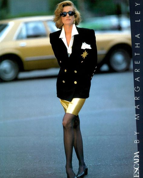 Escada Spring/Summer 1991 Ad Vogue It 02/91 Tatiana Patitz, Tatjana Patitz, Modern Suits, Original Supermodels, Ellen Von Unwerth, Good Photo, French Models, Miami Vice, Power Dressing