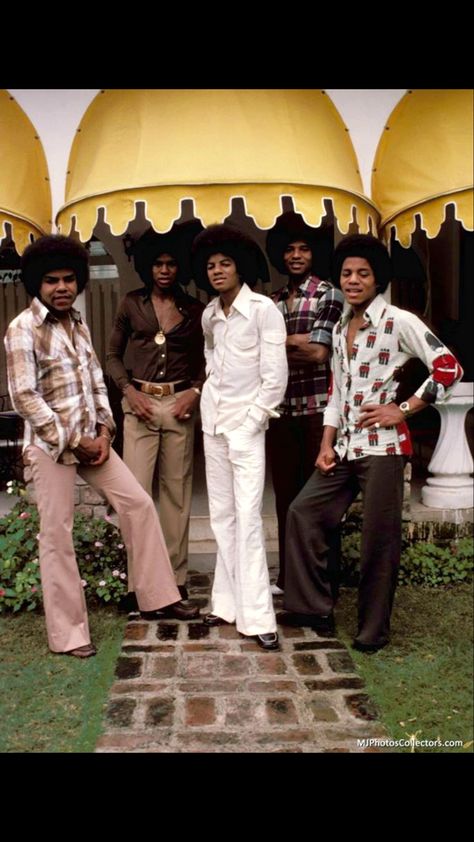 Michael Jackson Painting, Jackie Jackson, Jermaine Jackson, Disco Funk, Michael Jackson Rare, Jackson 5, Jackson Family, Black Hollywood, The Jacksons