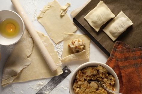 Caramelized Onion and Potato Hand Pies Potato Hand Pies, Pocket Pies, Hand Pies Savory, Recipe Appetizers, Winter Kitchen, Savory Pies Recipes, Carmelized Onions, Yummy Fall Recipes, Hand Pie