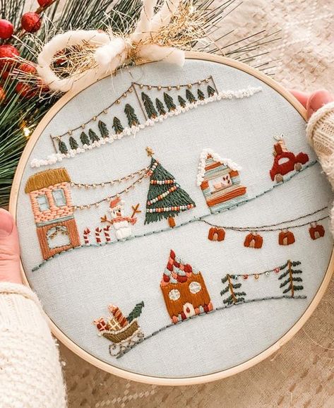 Christmas Village Embroidery, Diy Embroidery Frame, Christmas Sweatshirt Ideas, Xmas Embroidery, Too Attached, Not In Love, Christmas Embroidery Patterns, New Couple, Things I Want