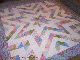 Texas Quilts, King Size Quilts, Quilts Designs, Colchas Quilting, Jersey Quilt, Baby Apps, Triangle Quilts, Quilt Big, Big Block Quilts