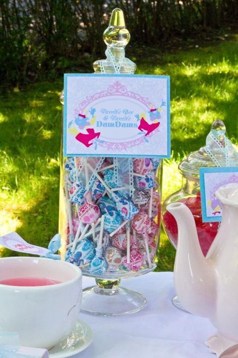 Garden Alice In Wonderland, Mad Hatter Garden, Alice In Wonderland Garden, Wonderland Garden, Alice In Wonderland Mad Hatter, Wonderland Mad Hatter, Alice In Wonderland Tea Party Birthday, Onederland Birthday Party, Alice Tea Party