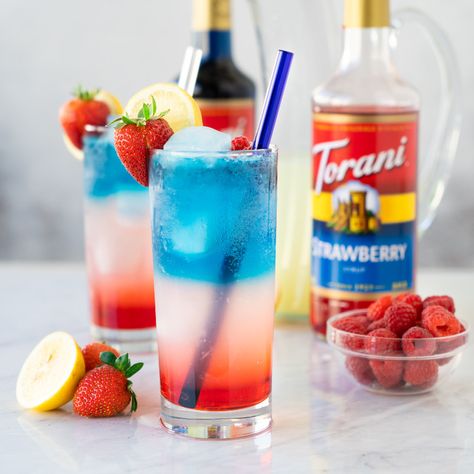 4 Th Of July Mocktail, Forth Of July Non Alcoholic Drinks, 4th Of July Food For Kids To Make, Fourth Of July Mocktails Non Alcoholic, 4th Of July Mocktail Recipes, Fourth Of July Lemonade, Fourth Of July Kid Friendly Drinks, 4th Of July Lemonade Stand, Virgin Summer Cocktails