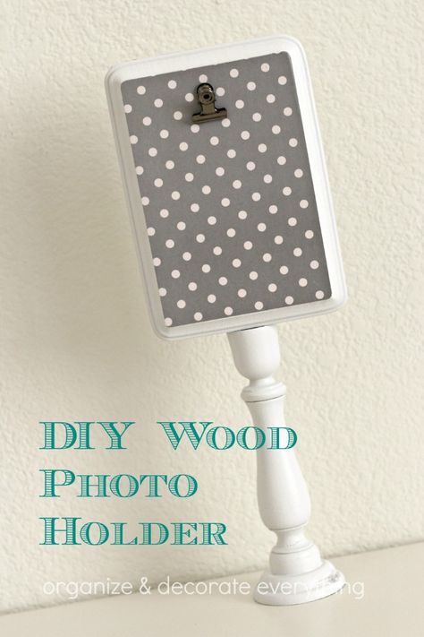 DIY Wood Photo Holder 4.1 Photo Holder Craft, Diy Photo Holder, Graduation Board, Mission Hill, Christmas Bazaar, Picture Frames Standing, Fabulous Friday, Diy Kitchen Backsplash, Photo Diy