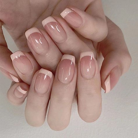 Uñas Old Money, Old Money Nails, Money Nails, Summer Nail Ideas, Summer Nail Designs, Bright Summer Nails, French Tip Acrylic Nails, Pretty Gel Nails, Elegant Nails