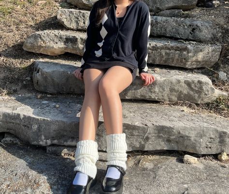 White Legwarmers Outfit, Mary Janes With Leg Warmers, White Leg Warmers Outfit, Outfit With Leg Warmers, Legwarmers Outfit, Outfits With Mary Janes, Leg Warmer Outfit, Warmers Outfit, Mary Jane Outfit