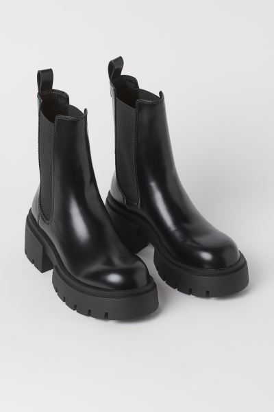 Deichmann Chelsea Boots, Black Suede Chunky Boots, Chunky Heel Chelsea Boots, Chelsea Boots With A Heel, Black Chelsea Boots Nordstrom, Cream And Black Chelsea Boots, Doc Martens High Chelsea Boots, Steve Madden Chelsea Boots Black, Chunky Herl Boots