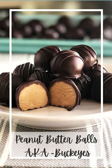 Peanut Butter Balls Recipe, Chocolate Covered Peanuts, Butter Balls, Holiday Goodies, Peanut Butter Balls, Melting Chocolate Chips, Peanut Butter Recipes, Lost 100 Pounds, Balls Recipe