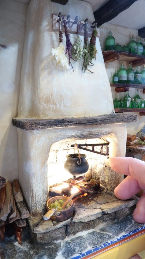 Hobbit House Diy Miniature, Hobbit Dollhouse, Miniature Fireplace, Pumpkin Fairy, Mini Village, Dollhouse Interiors, Witches Cottage, Witchy House, Room Box Miniatures