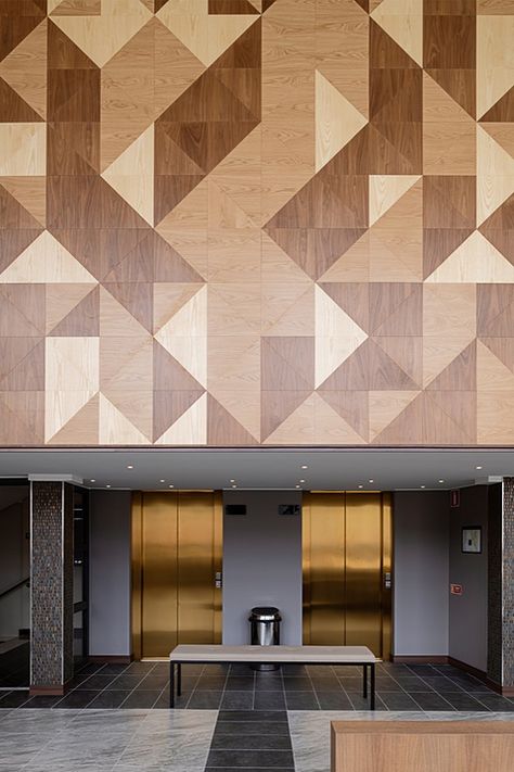 Gallery of Wood Veneered Wall & Ceiling Panels - 2 High Ceiling House, Walls Design, Lobby Ideas, Wooden Cladding, Hotel Lobby Design, Elevator Design, Timber Slats, Hotel Inspiration, Cladding Panels