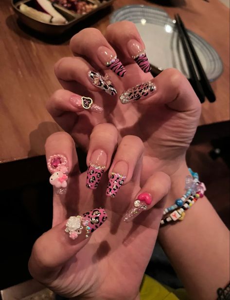 Pink Gyaru Nails, Trashy Y2k Nails, Mcbling Nails, Scene Nails, Nail Art Step By Step, Gyaru Nails, Art Step By Step, Punk Nails, Y2k Nails