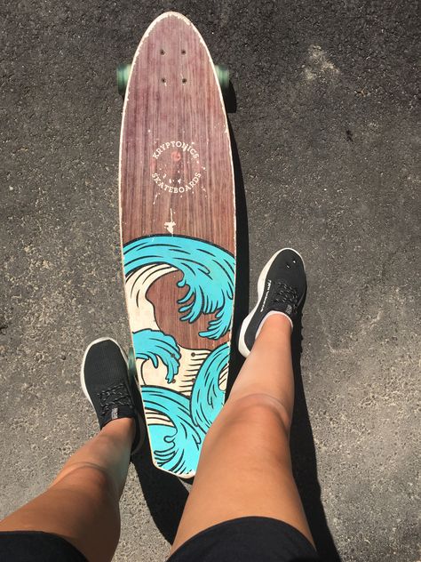 Summa is here!!! Summer Skating, Cool Longboards, Skateboard Ideas, Long Boarding, Custom Skates, Group Aesthetic, Long Boards, Longboard Design, Skate Boards