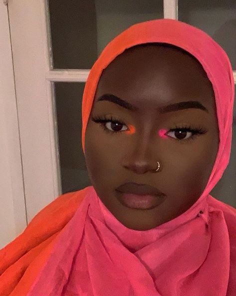 Nigeria is a coco girl ready to go off on anybody in her way she is q… #teenfiction #Teen Fiction #amreading #books #wattpad Pink Products, Maquillage On Fleek, Stile Hijab, Mode Turban, Dark Skin Beauty, Makeup Eye Looks, Dark Skin Makeup, Flawless Makeup, Pretty Makeup